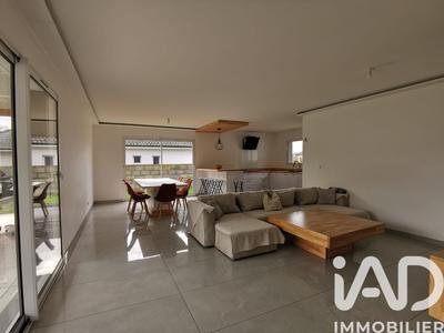 Maison - 142 m² - 5 pièces