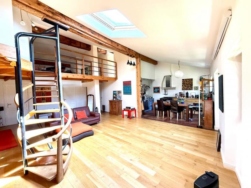 Duplex - 137 m² - 4 pièces