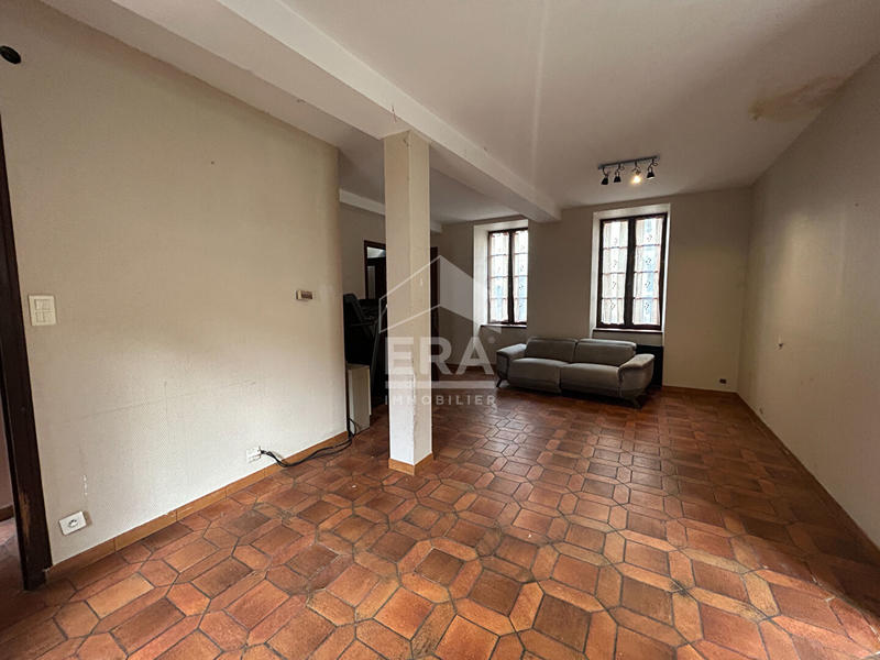 Maison - 172 m² - 9 pièces