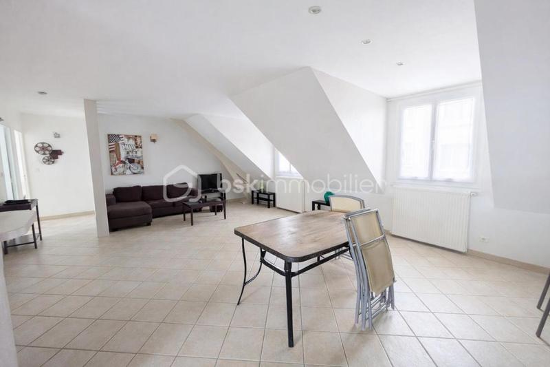 Loft - 62 m² - 4 pièces