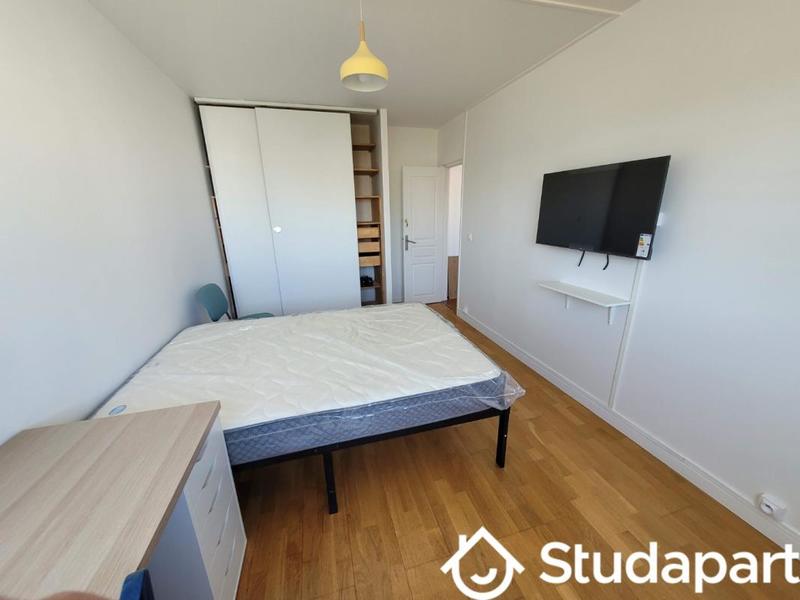 Chambre - 14 m² - 1 pièce