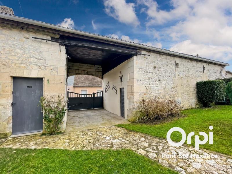 Maison - 130 m² - 4 pièces