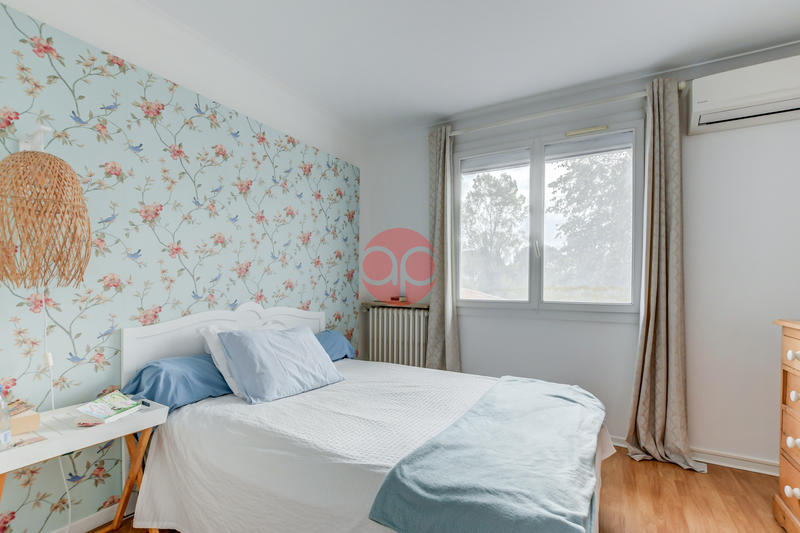 Maison - 196 m² - 7 pièces