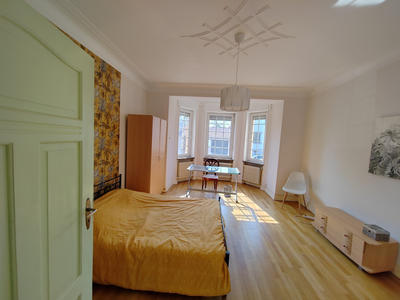 Maison - 170 m² - 8 pièces