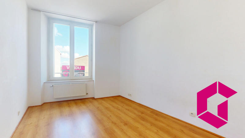 Maison - 102 m² - 4 pièces