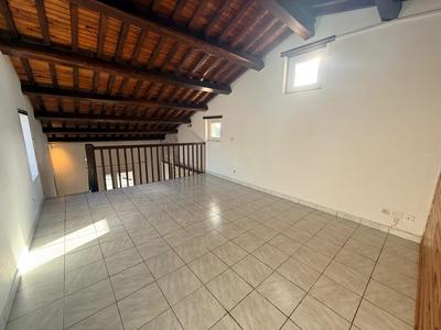 Appartement - 82 m² - 3 pièces