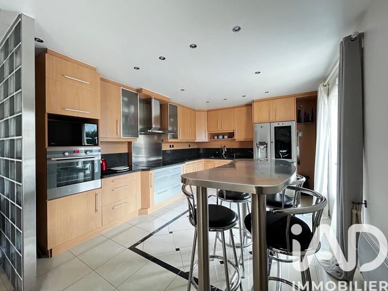 Maison - 165 m² - 7 pièces