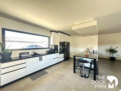 Villa - 146 m² - 6 pièces