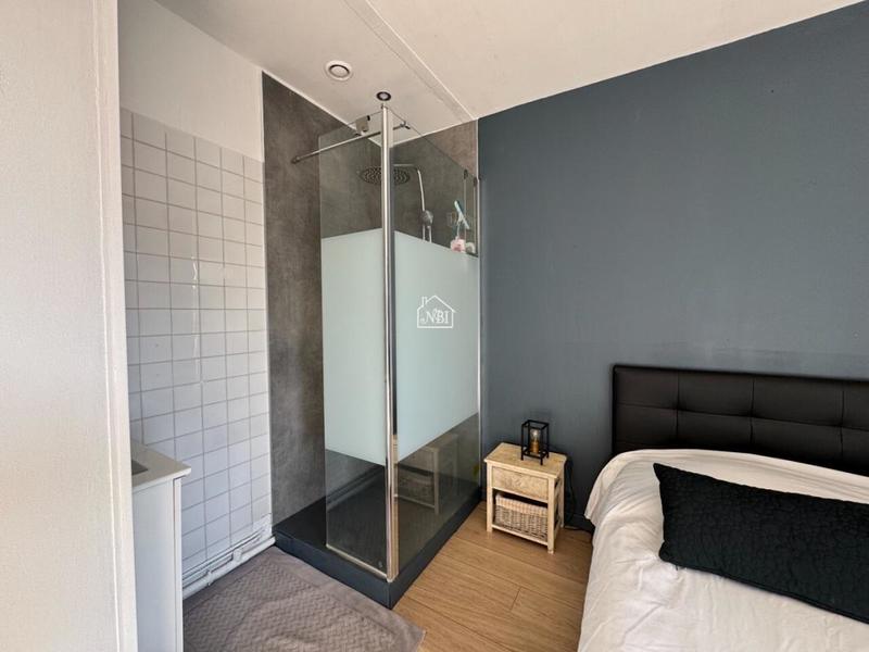 Pavillon - 158 m² - 7 pièces