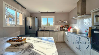 Maison contemporaine - 157 m² - 6 pièces