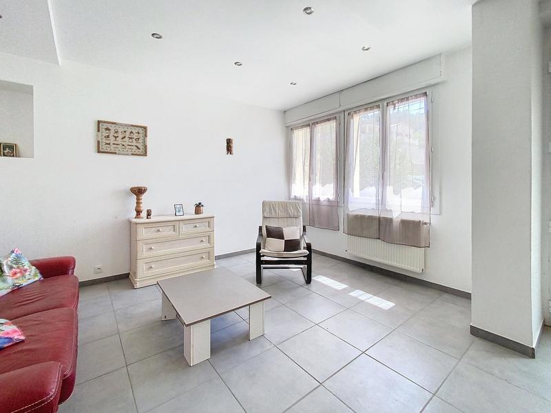 Appartement - 97 m² - 4 pièces