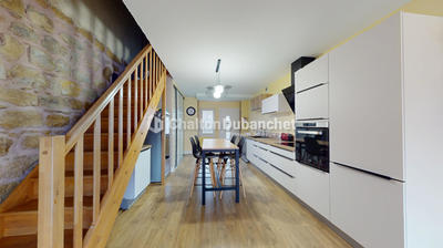 Maison - 163 m² - 7 pièces