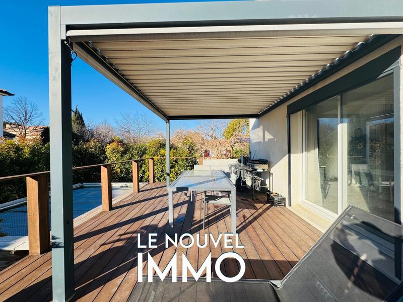 Maison - 94 m² - 4 pièces