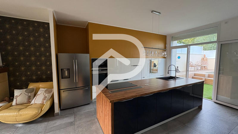 Maison - 142 m² - 4 pièces