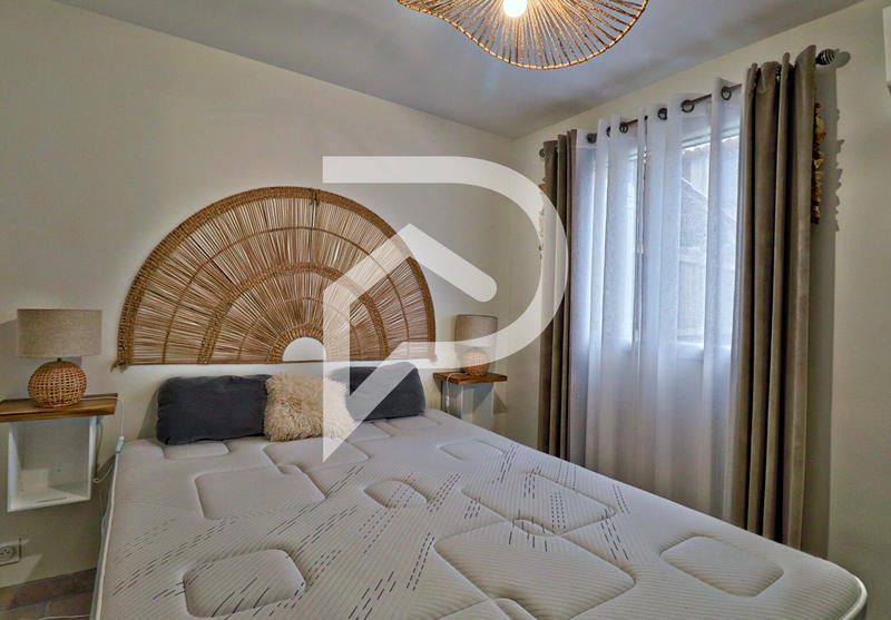 Villa - 165 m² - 9 pièces