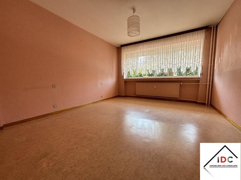 Appartement - 82 m² - 3 pièces