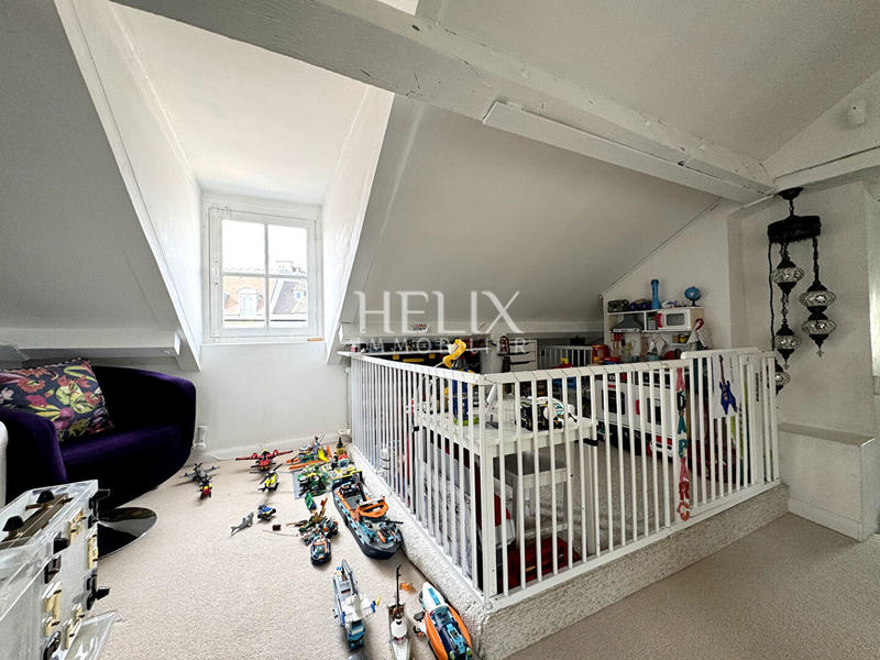 Appartement - 120 m² - 4 pièces