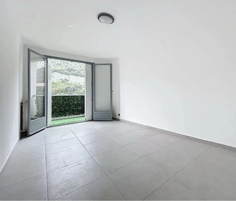 Appartement - 60 m² - 2 pièces