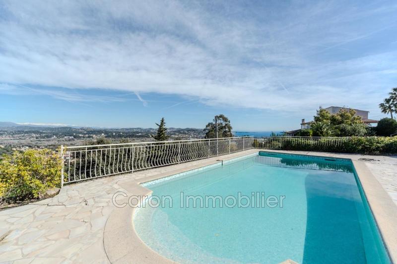 Villa - 182 m² - 8 pièces