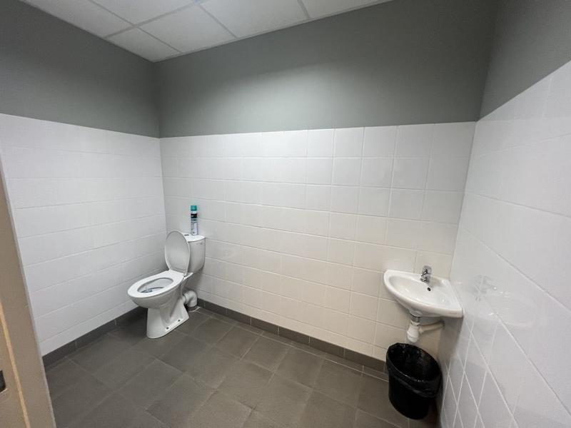 Local d'activités - 635 m² - 7 pièces