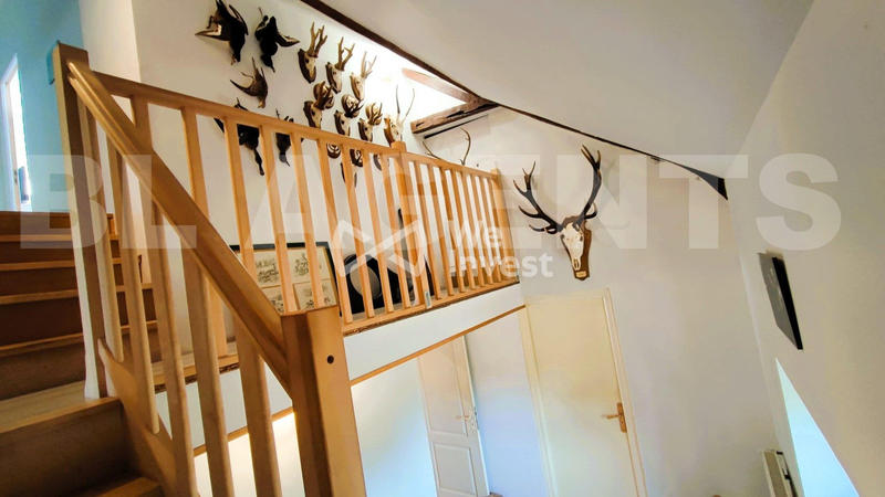 Maison - 170 m² - 8 pièces