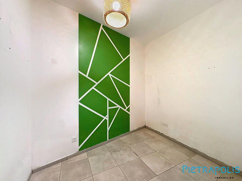 Appartement - 100 m² - 5 pièces