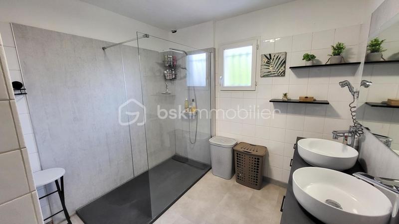 Maison traditionnelle - 120 m² - 5 pièces