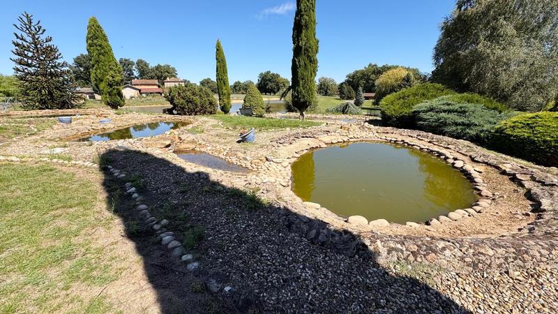 Terrain - 76 095 m²