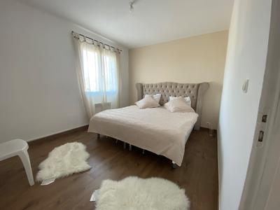 Maison - 232 m² - 10 pièces