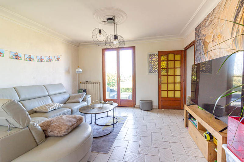 Maison - 198 m² - 8 pièces