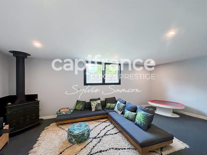 Maison - 477 m² - 12 pièces