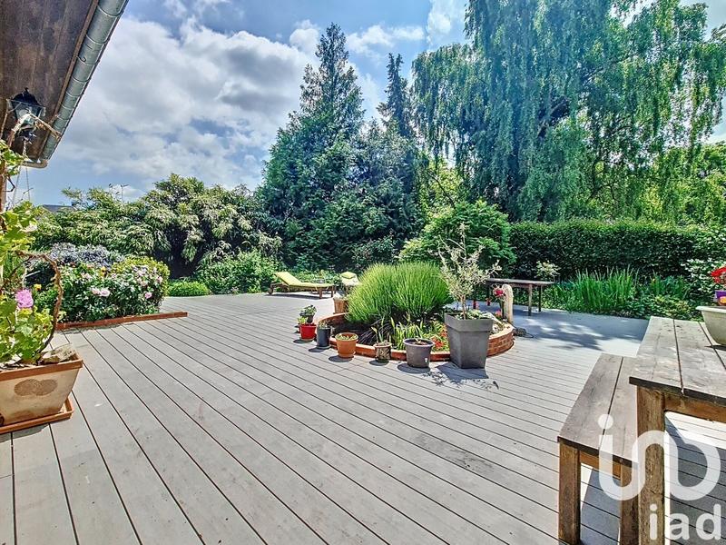 Maison - 244 m² - 10 pièces