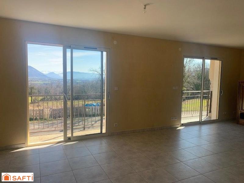 Maison - 330 m² - 13 pièces