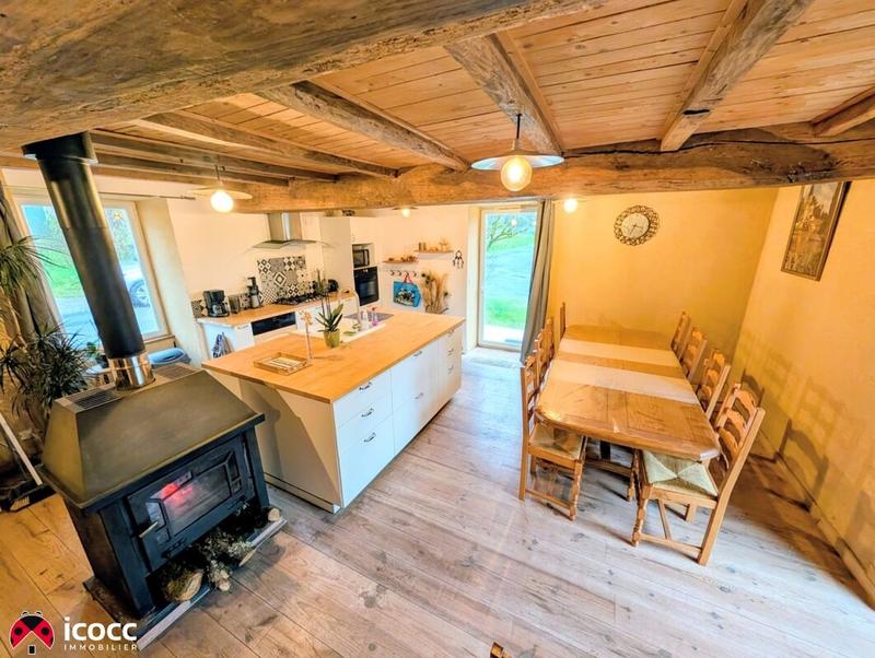 Maison chambre d'hôtes - 221 m² - 8 pièces