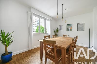 Appartement - 77 m² - 4 pièces
