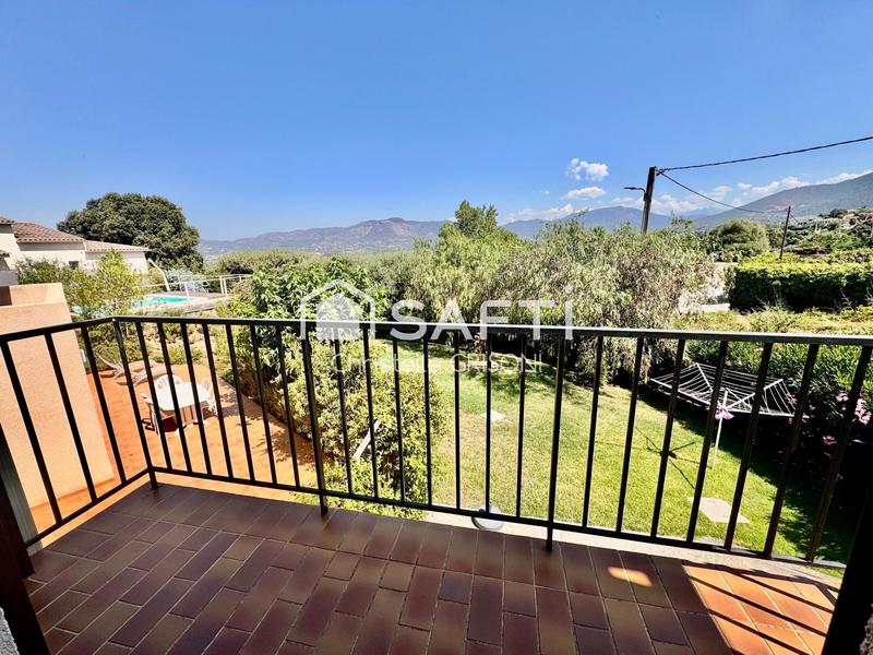 Maison - 210 m² - 6 pièces