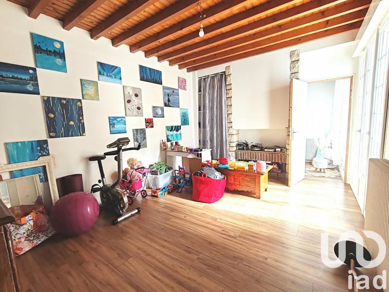 Maison - 210 m² - 7 pièces