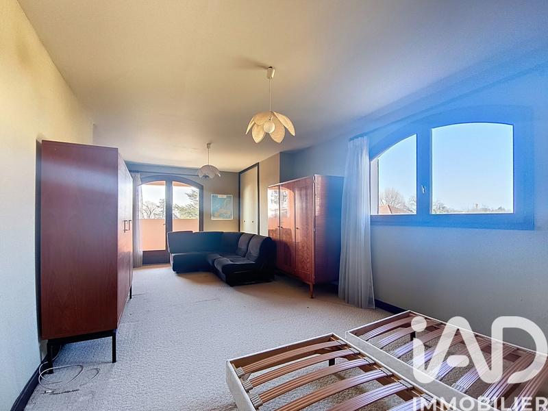 Maison - 180 m² - 5 pièces