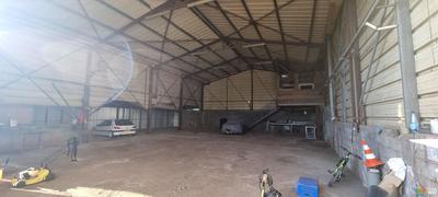 Entrepôt - 350 m² - 2 pièces