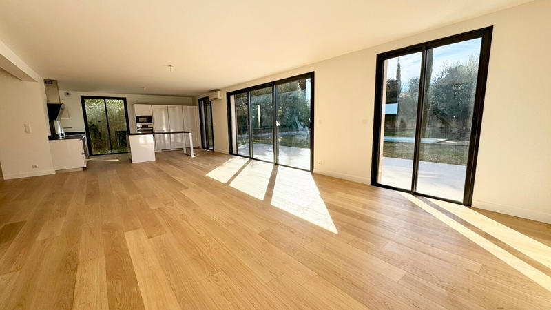Maison - 175 m² - 5 pièces