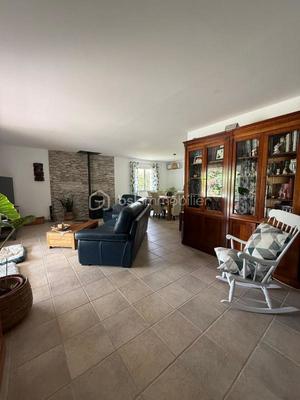 Maison - 125 m² - 5 pièces