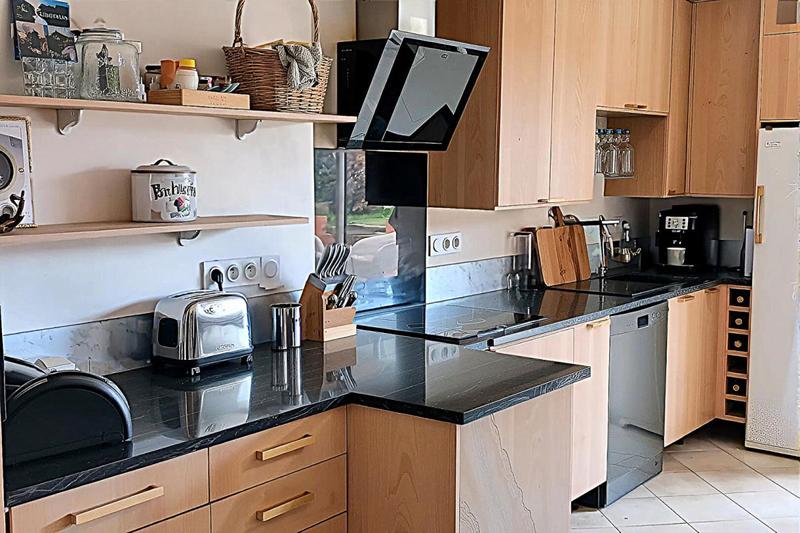 Maison - 200 m² - 13 pièces