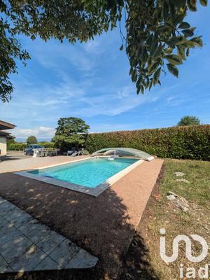 Maison - 192 m² - 6 pièces