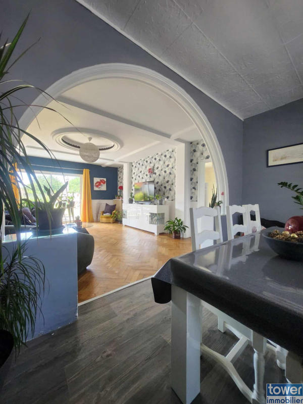 Maison - 185 m² - 7 pièces