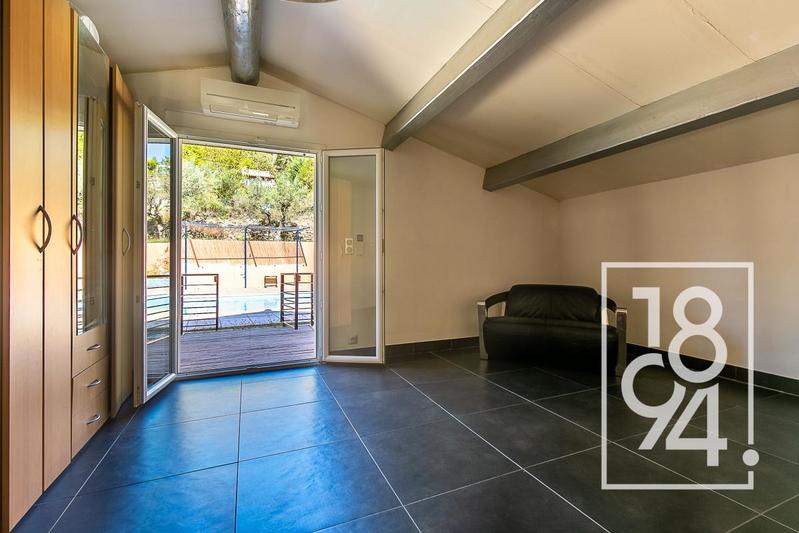 Moulin - 190 m² - 5 pièces