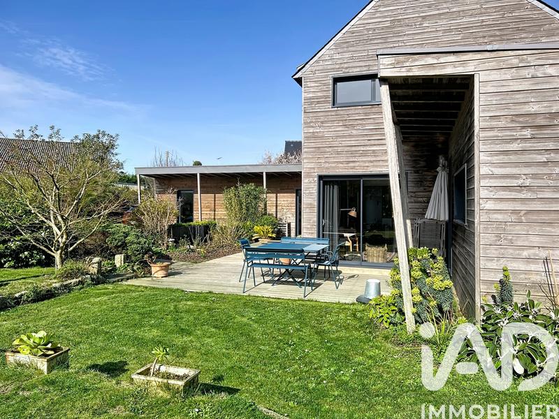 Maison - 170 m² - 9 pièces