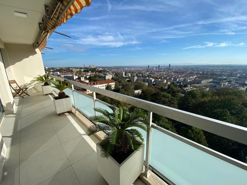 Appartement - 99 m² - 3 pièces