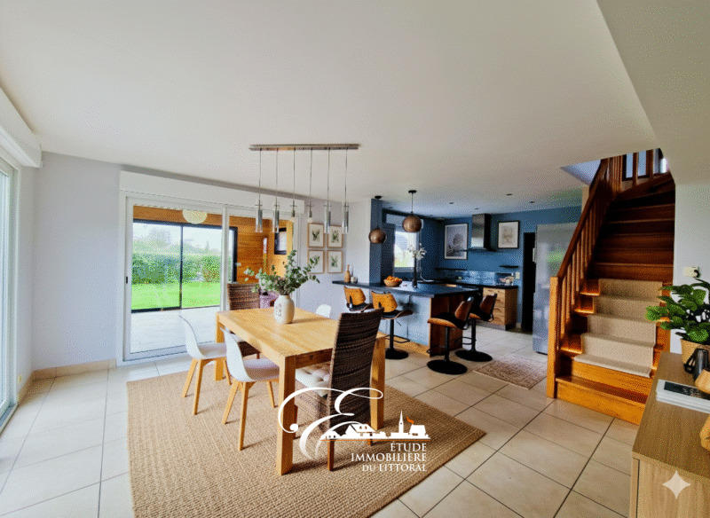 Maison - 160 m² - 8 pièces