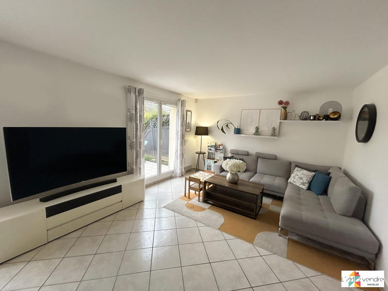 Maison contemporaine - 92 m² - 5 pièces