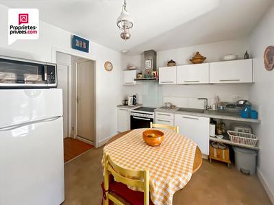 Maison - 127 m² - 9 pièces